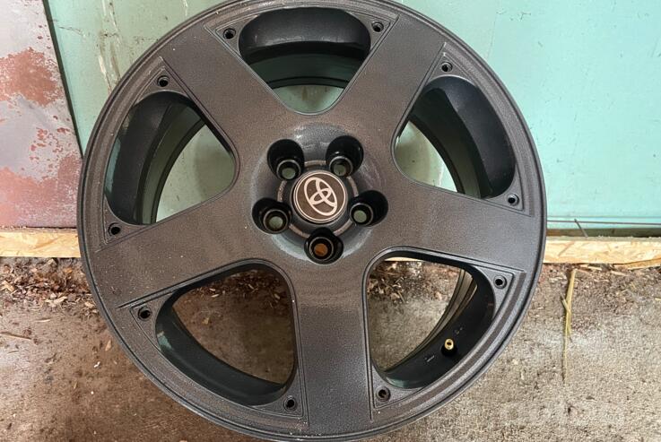 Toyota, light alloy