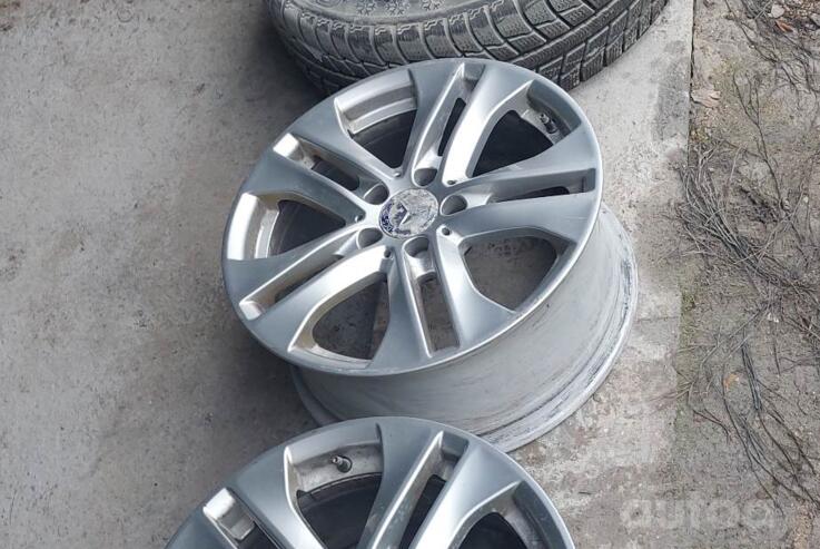 Mercedes Benz, light alloy