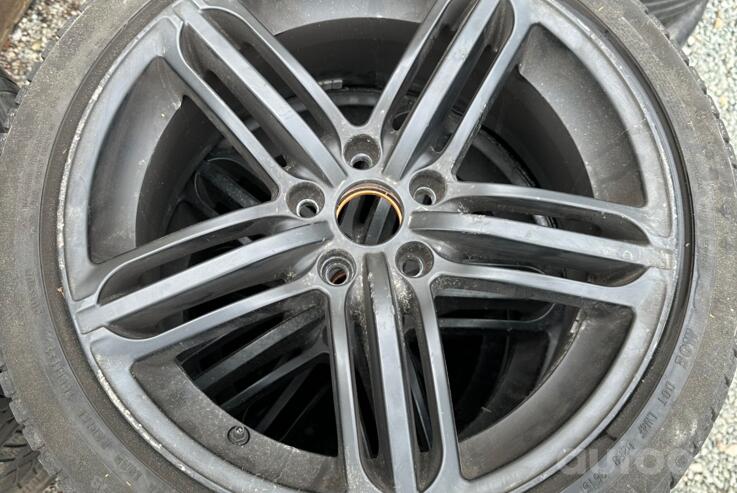 Audi/Vw, light alloy