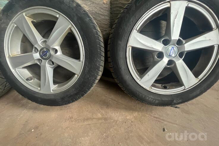 Volvo, light alloy