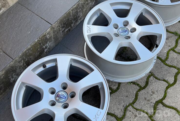 Volvo, light alloy