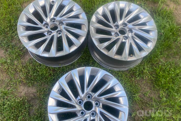 Lexus, light alloy