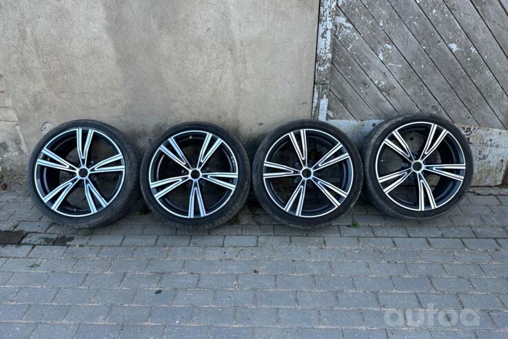 Bmw, light alloy