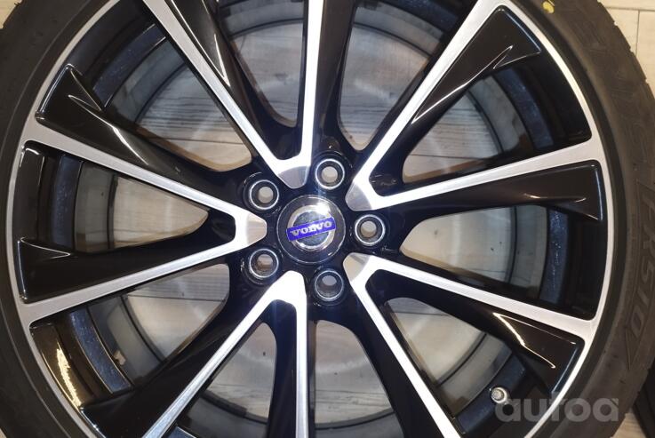 Volvo, light alloy